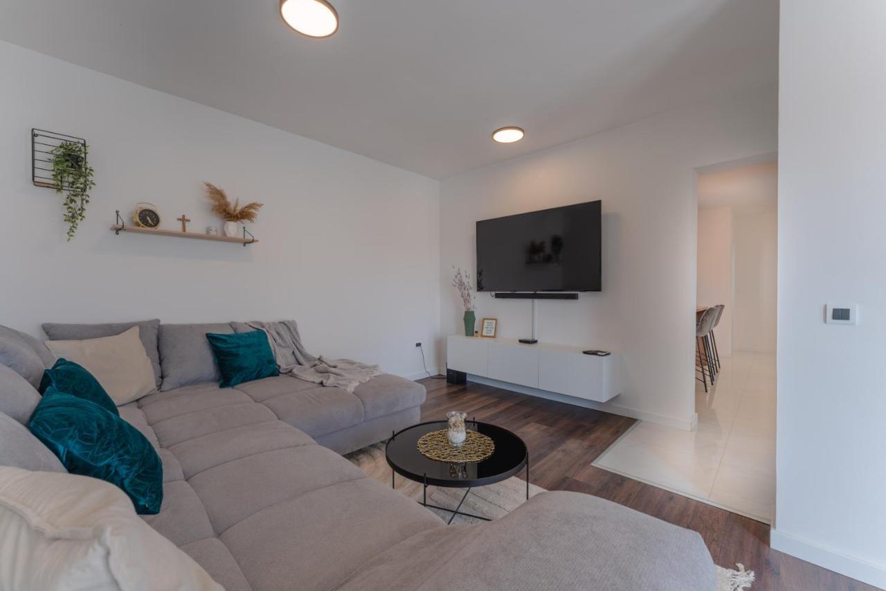 Apartment Glamorous Getaway Задар Екстериор снимка